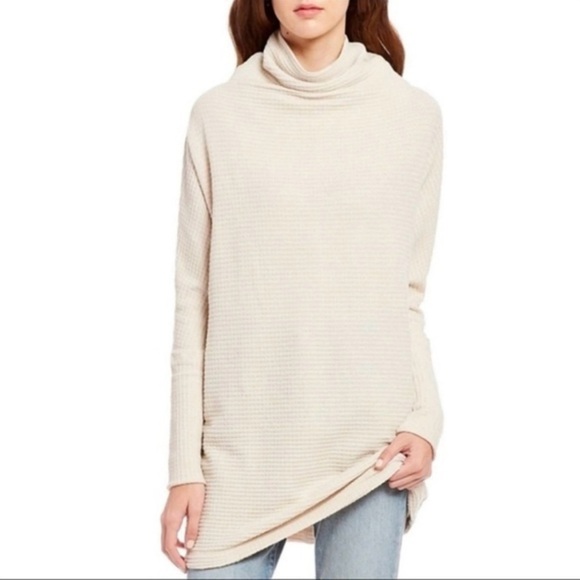 We the Free Ivory Turtleneck Slouch Long Ottoman Sweater Sz Small S - Picture 1 of 15